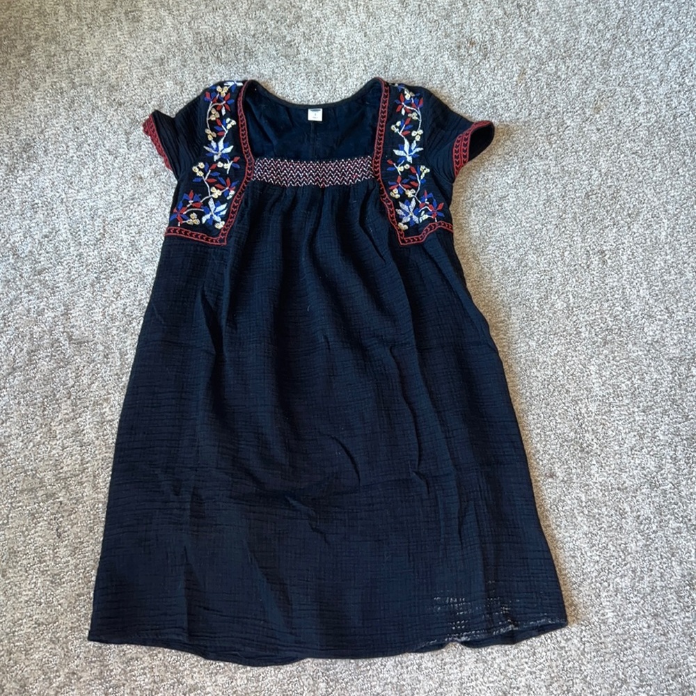 Black Old Navy dress.  Size small.